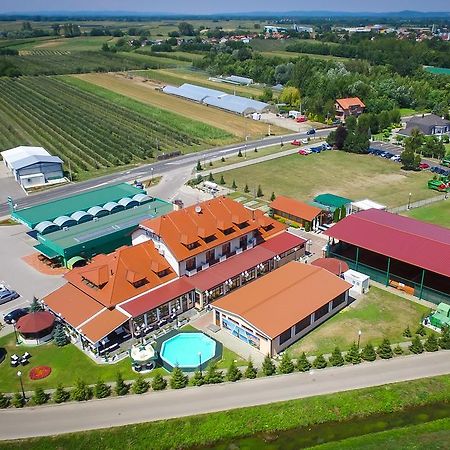 Hotel Kralj Donji Kraljevoc Екстер'єр фото