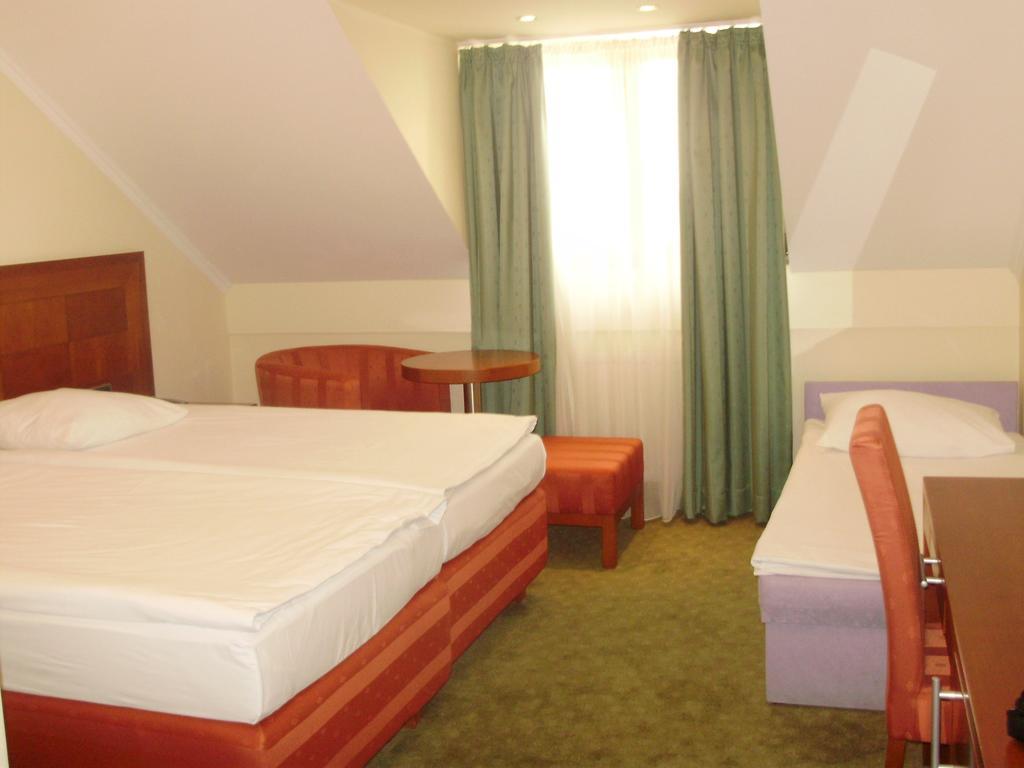Hotel Kralj Donji Kraljevoc Номер фото