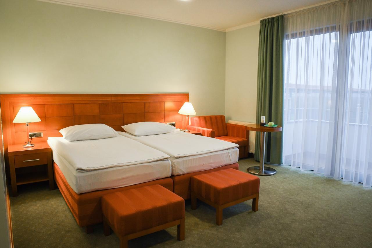 Hotel Kralj Donji Kraljevoc Екстер'єр фото