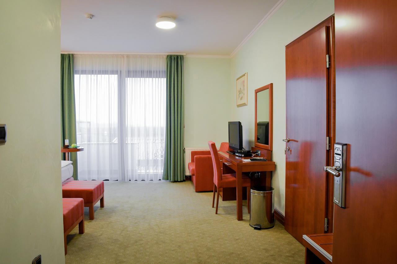 Hotel Kralj Donji Kraljevoc Екстер'єр фото