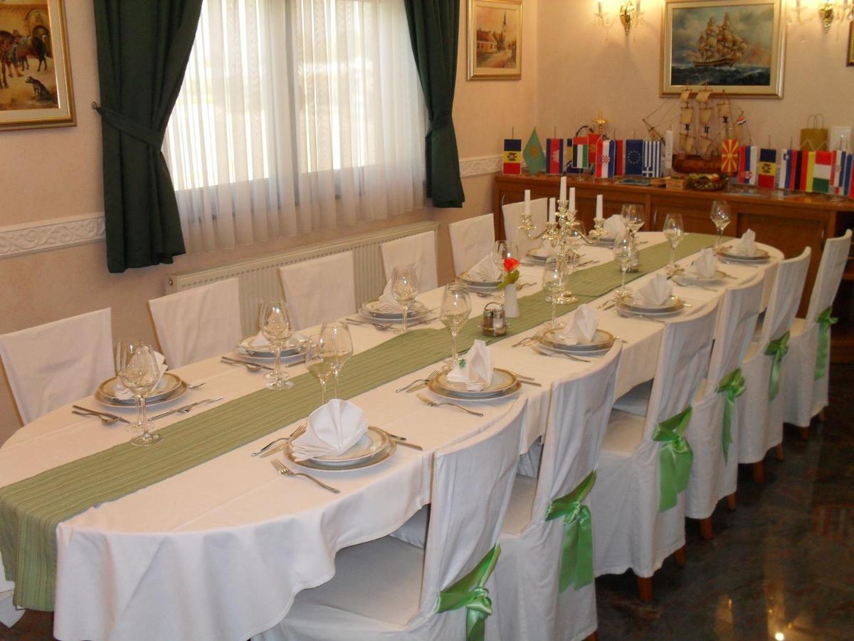 Hotel Kralj Donji Kraljevoc Екстер'єр фото